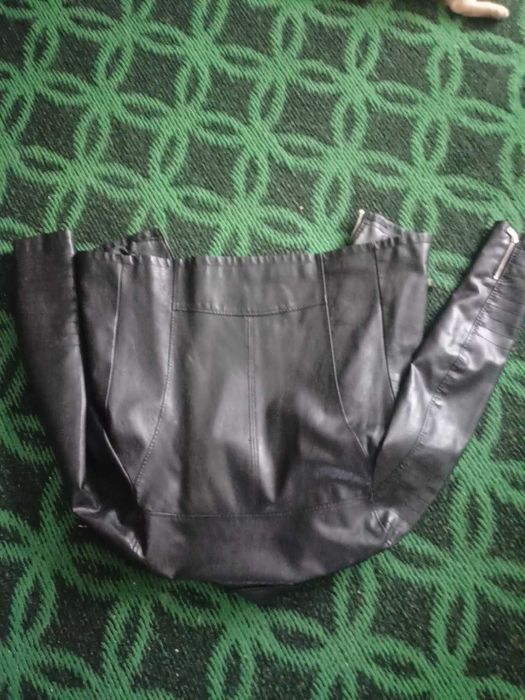 Кожанная куртка б/у