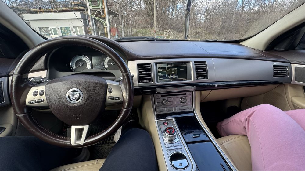 Jaguar XF 2011 EURO 5 3.0 diesel SCHIMB CU 4x4 URGENT