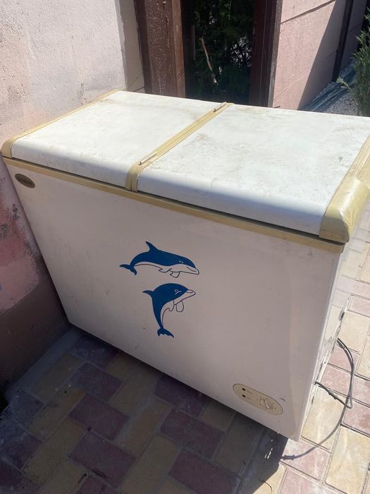 Продам морозильник