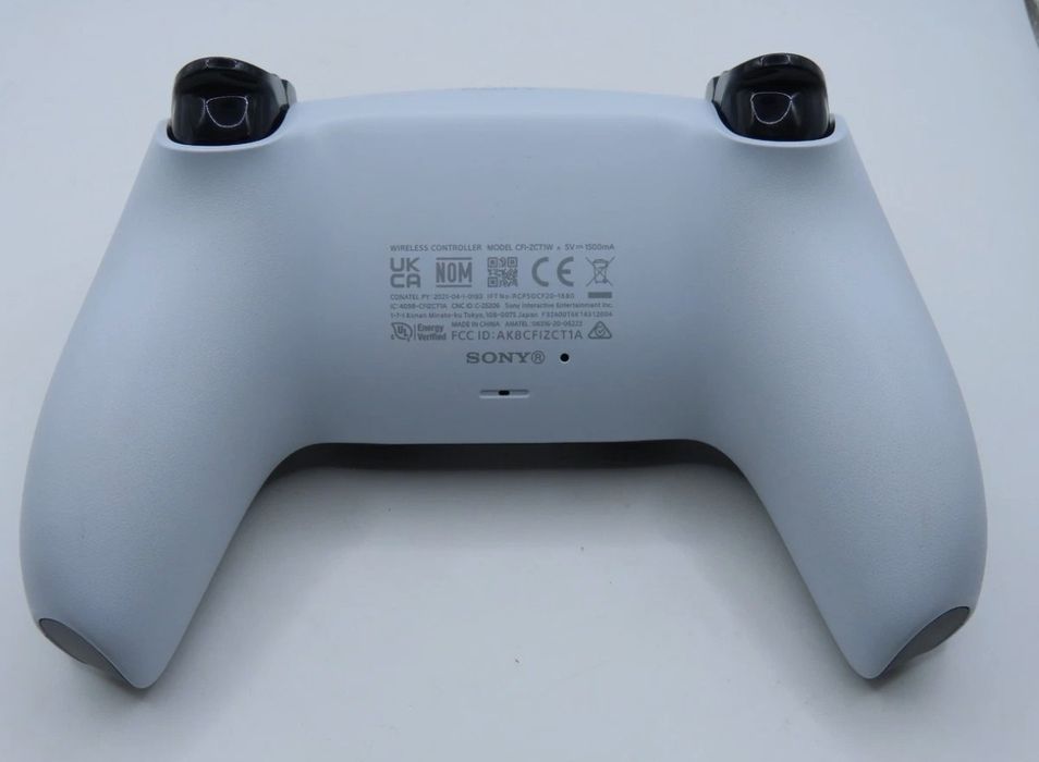 PS5 джойстик DualSense – като нов, с гаранция от eMAG