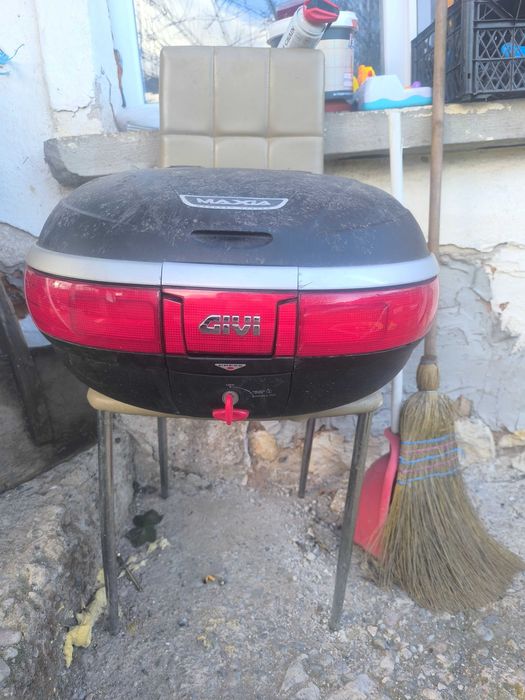 Куфар Гиви,за скутер или мотор