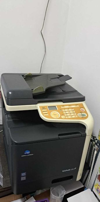 ПЕРФЕКТНО Мултифункционално устройство Коника Минолта