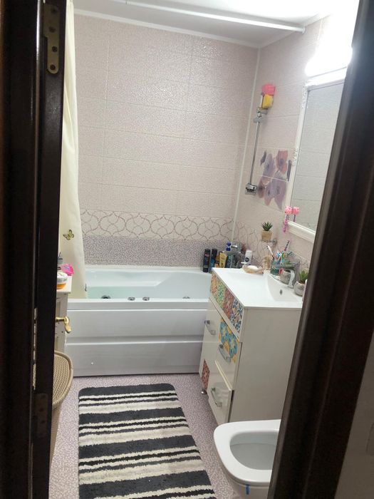 Vând apartament 3 camere 72mp