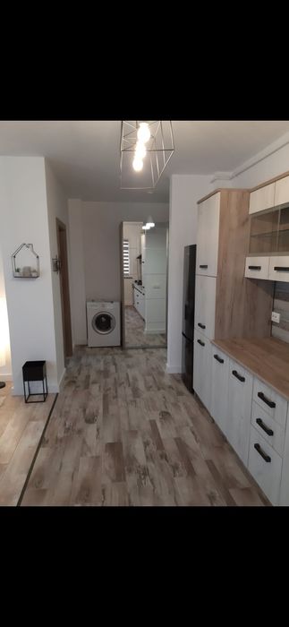 Inchiriez apartament Calea Moldovei cu parcare subterana
