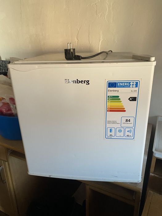 Продам холодильник