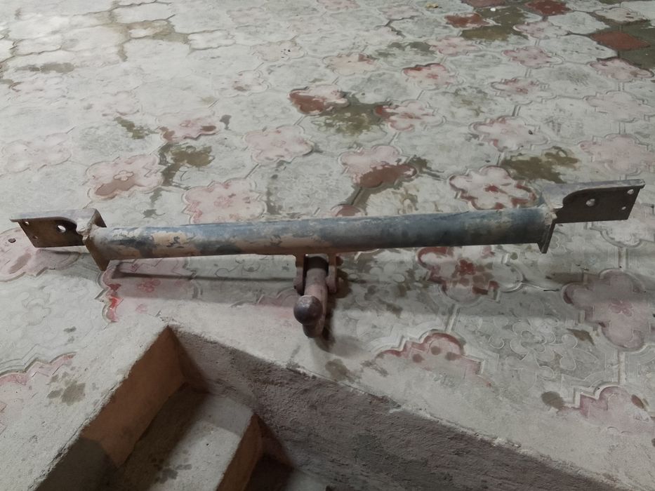 Фаркоп на легковой автомобиль