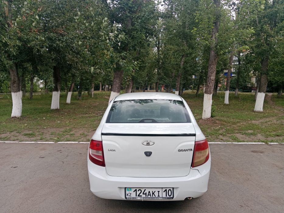 Гранта на бодром ходу, сел поехал