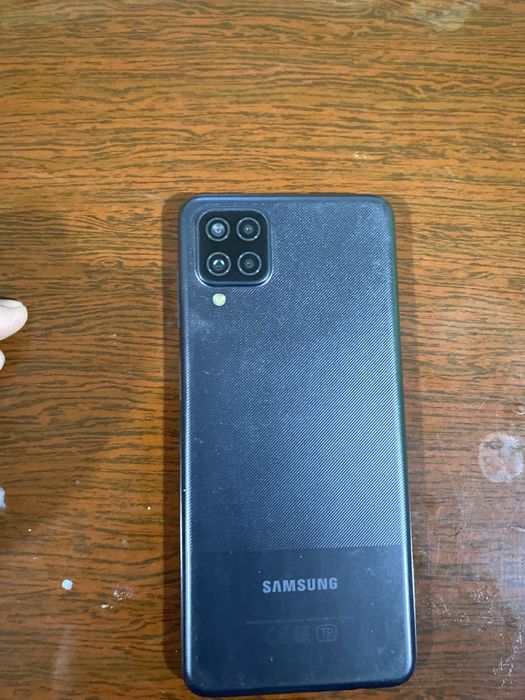 Samsung A12  holati ideyal 32 Gb li