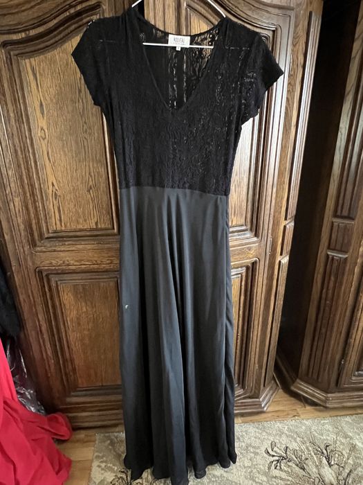 Rochii si sacou saten la 50 lei bucata