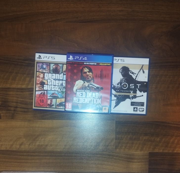 Vând Read Dead Redemption