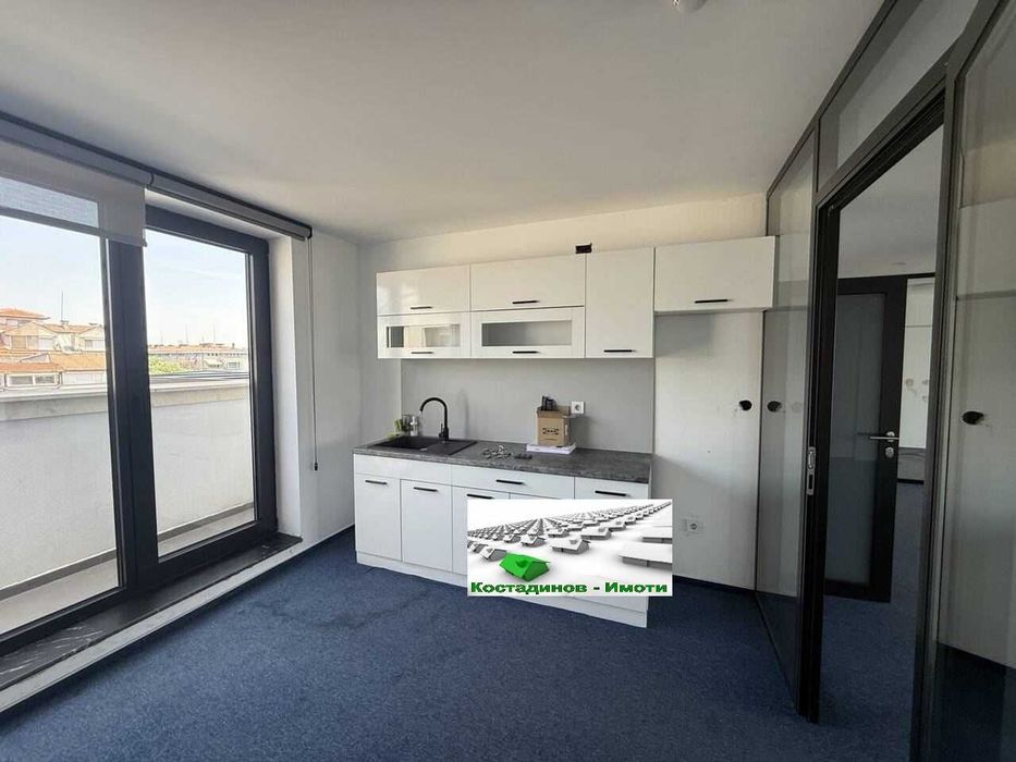 Дава се под наем Офис в Пловдив, Център - 104 кв.м за 1560 € - Снимка #5