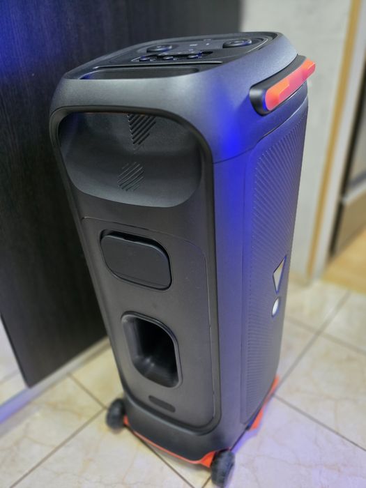 Boxă JBL PartyBox 710 – Impecabilă (Husa Premium  oferită BONUS )