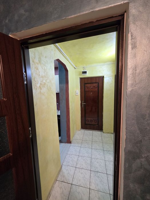 Închiriez garsoniera in Petroșani