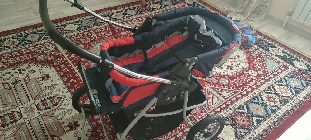 Коляска детская .