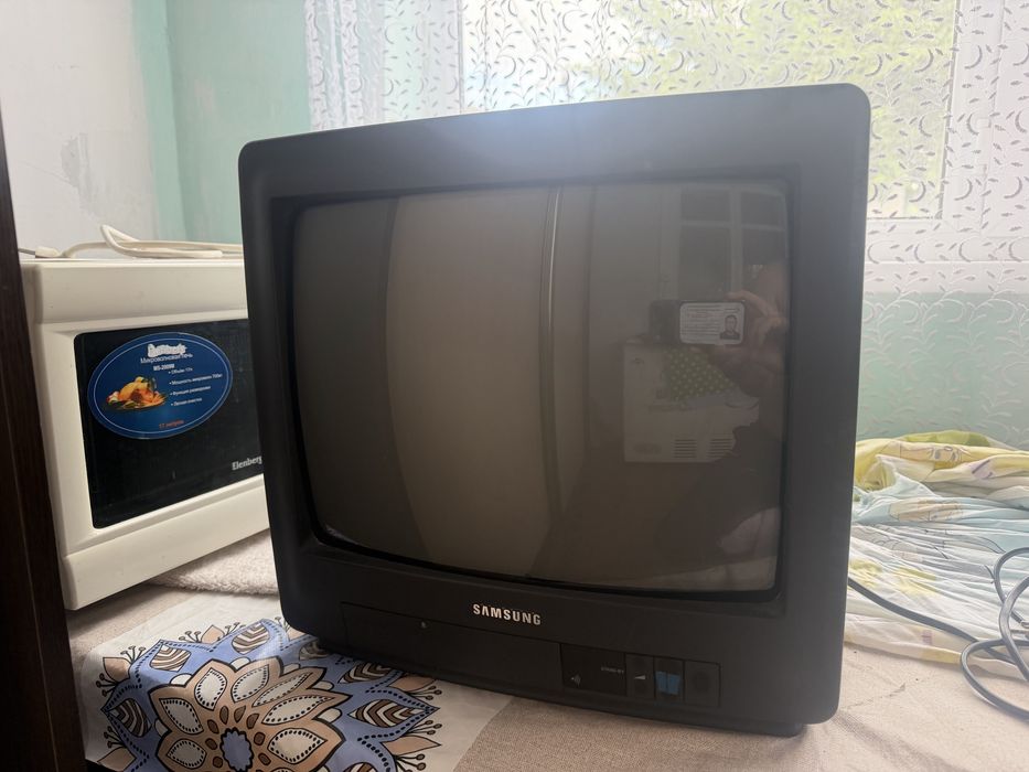 телевизор маленьки samsung