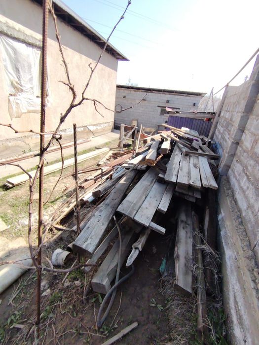 Ағаштар б/у материалдар