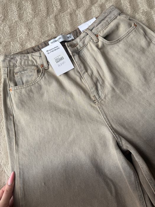 Продам джинсы новые