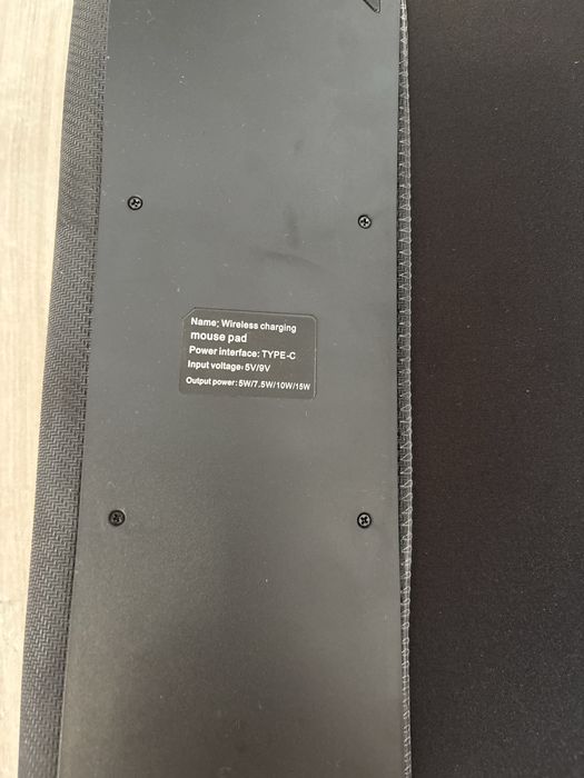 Mouse Pad XXL cu Încărcare Wireless 15W