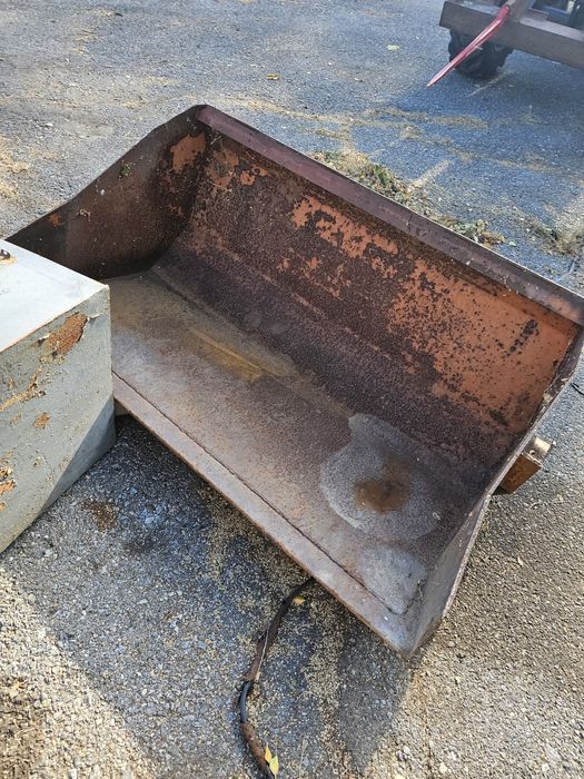 Кофа за челен товарач