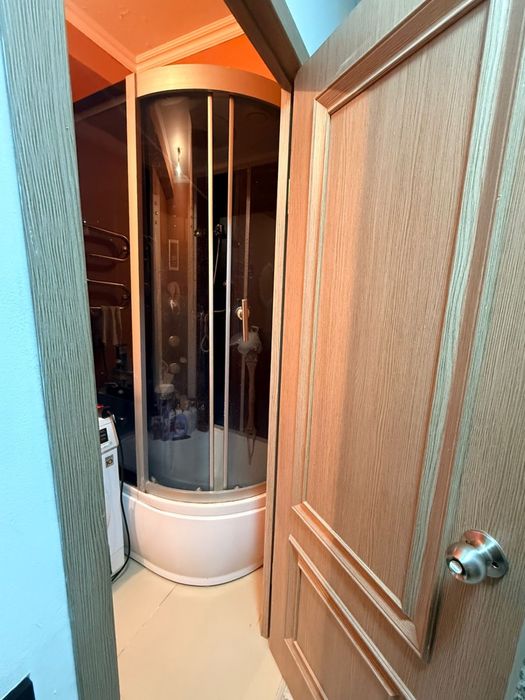 Продается Душевая кабинка