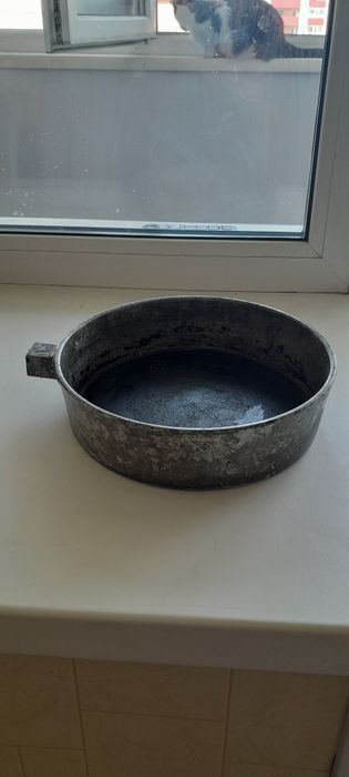 Сковороды чугунные