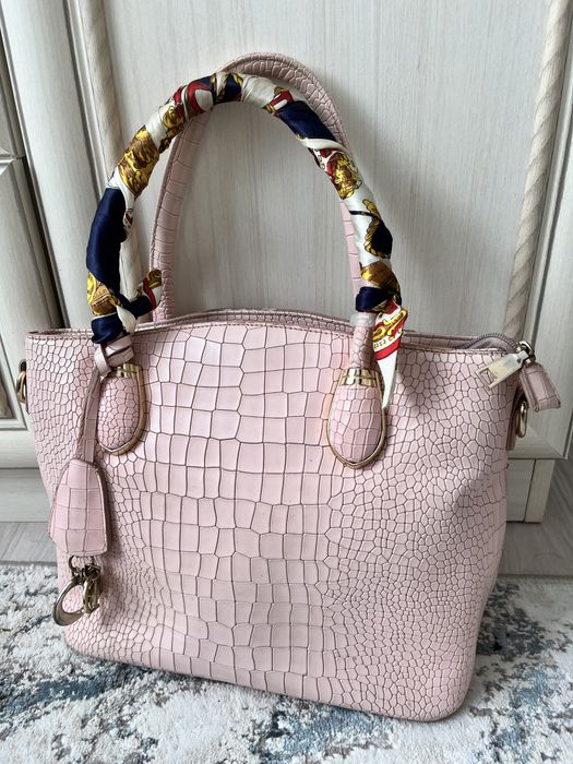 Продам сумки, любая за 4000