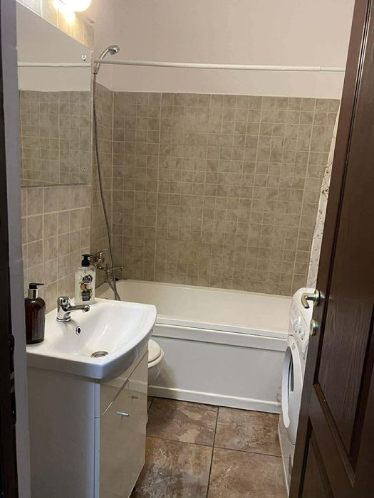 Garsoniera Calea craiovei 5 minute de ANAF Centru loc parcare inclus