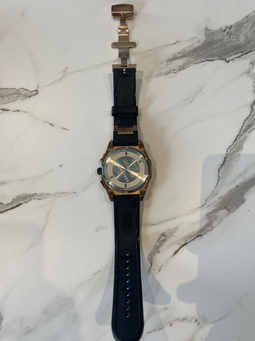 Hurex Italy watch /часовкик 48мм