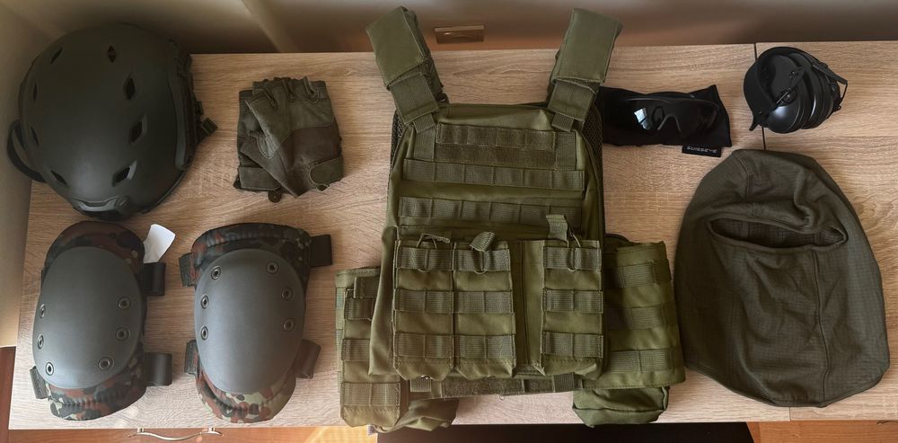Тактическа жилетка + Наколенки (НОВИ)