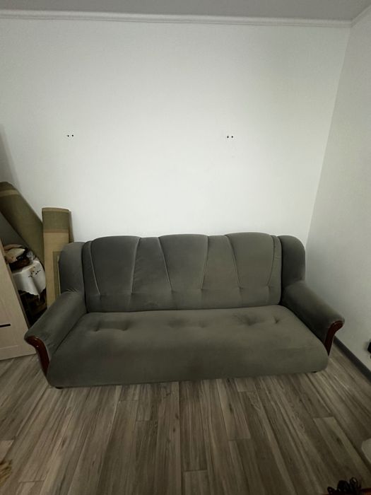 Диван и две кресло кровати