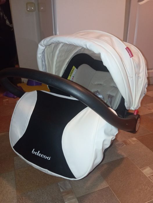 Продам коляску и автолюльку.