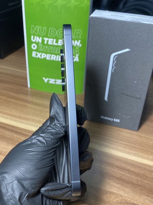 Samsung Galaxy s25 • 256 GB • Blueblack