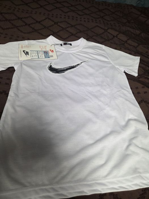 tricou nou lacoste