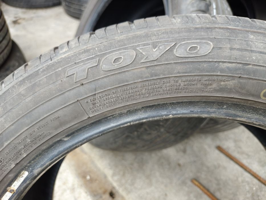 215/50/18 TOYO Japan