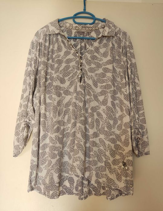 Леки блузи с 3/4 и дълъг ръкав