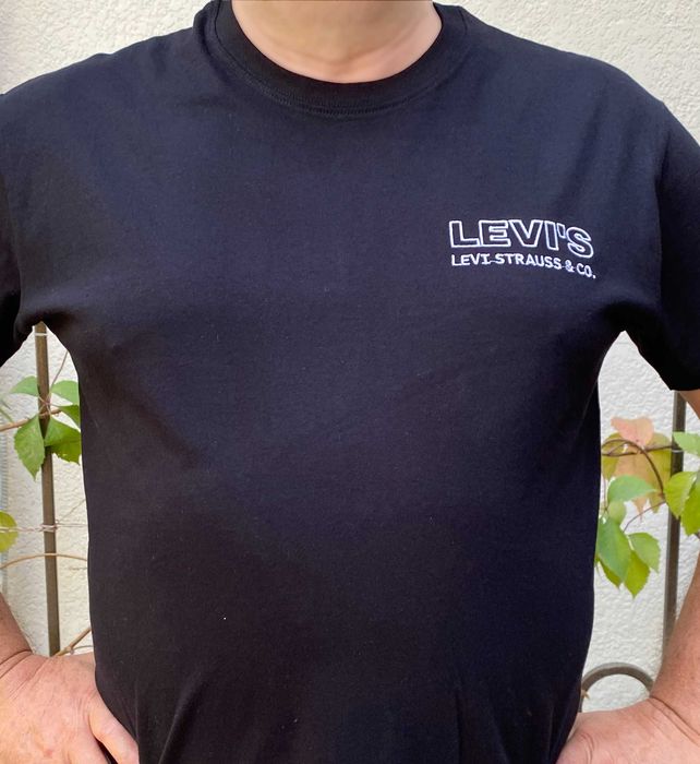 Футболки премиум класса, с вышитыми джинсовыми брендами