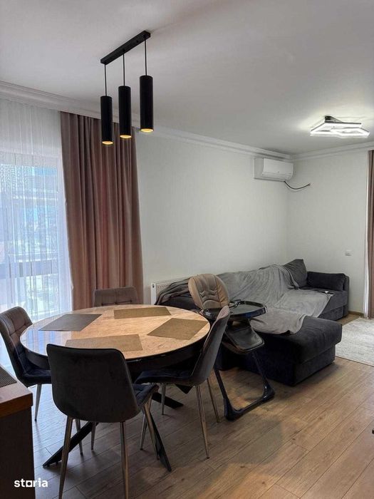 Apartamet de vanzare 4 camere Moghioros Park