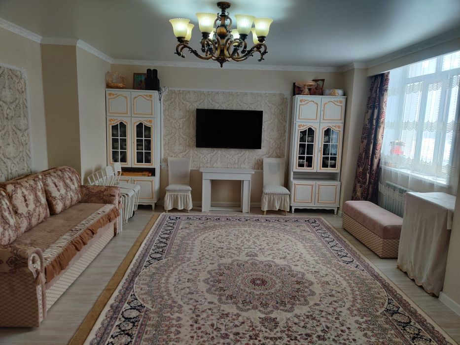 Продам 3 ком квартиру на левом берегу