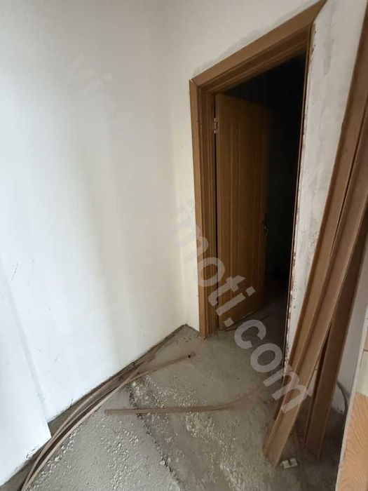 Продава се Магазин в Велико Търново, Център - 32 кв.м за 938 €/кв.м - Снимка #1