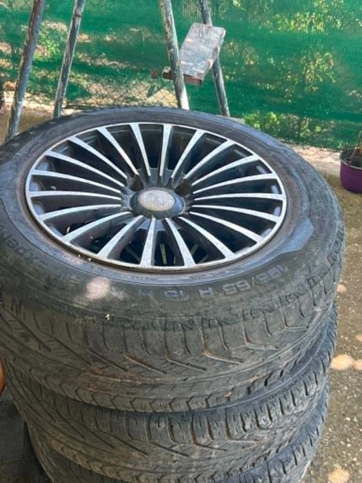Лети джанти с гуми 15 цола за 4x114,3 корейски/японски