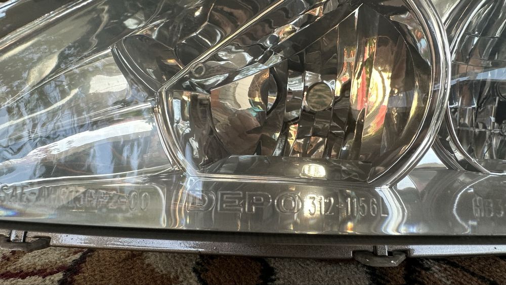 Фара на тойота камри