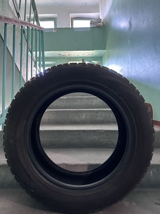 Зимние шины Triangle 215/60 R17  Б/У — отличное состояние
