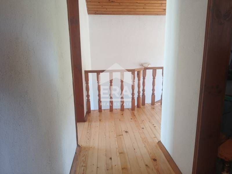 Ексклузивно от ЕРА Лайф! Двуетажна къща с морска панорама под наем, Ви