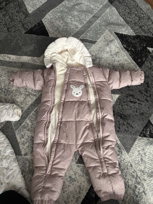 Продам 2 комбинезона детские
