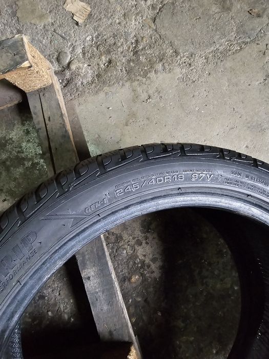 4 anvelope iarna 245 40 18 Goodyear 2019