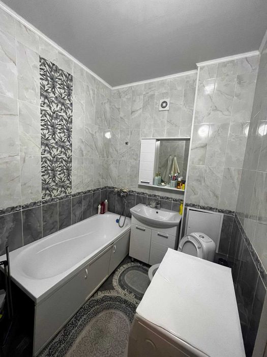 Ұзақ мерзімге жайлы 2 бөлмелі пәтер жалға беріледі.