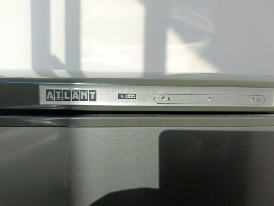 Продам морозильник атлант