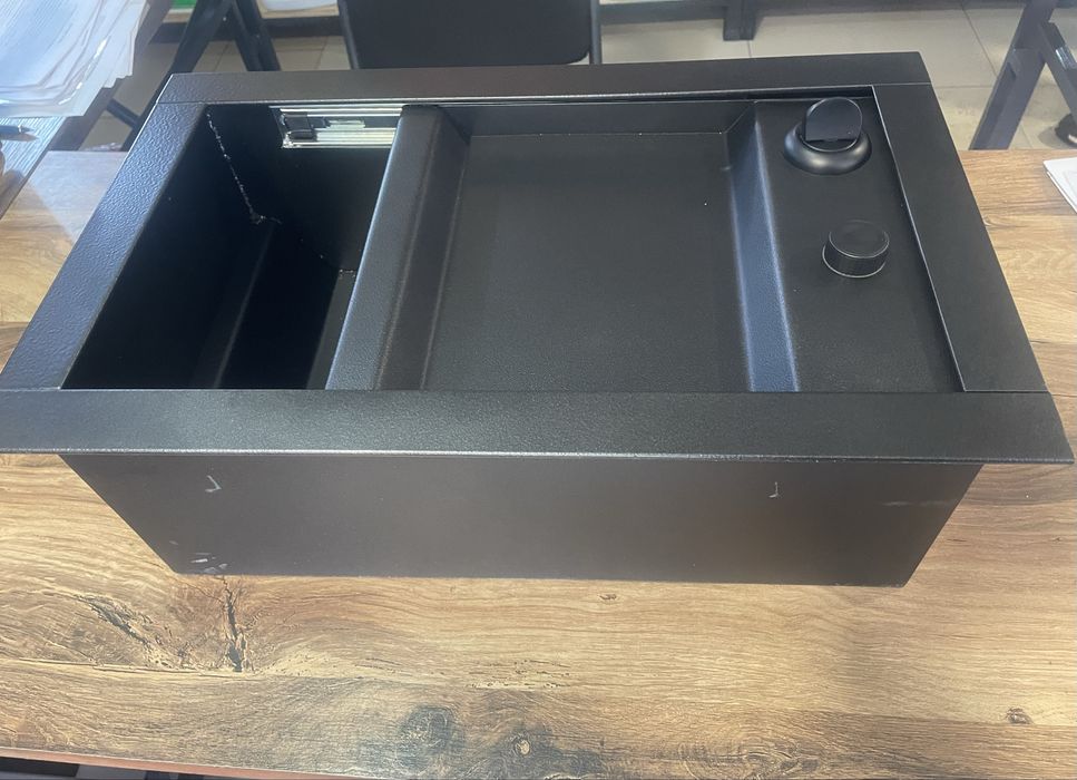 Кассовый передаточный лоток