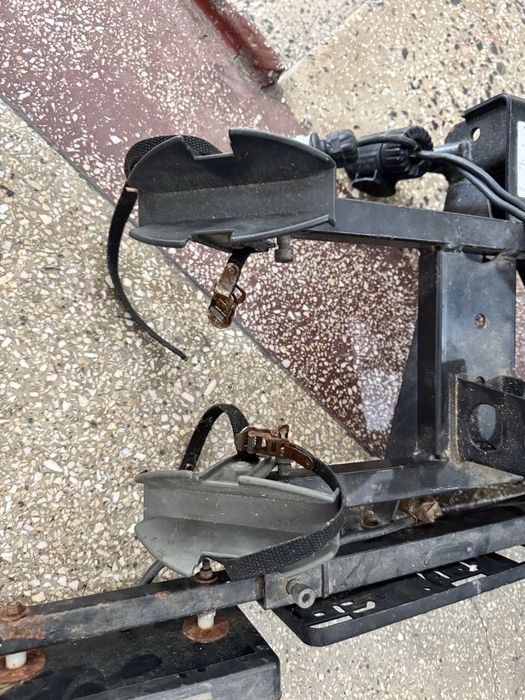 Suport auto pentru 2 biciclete