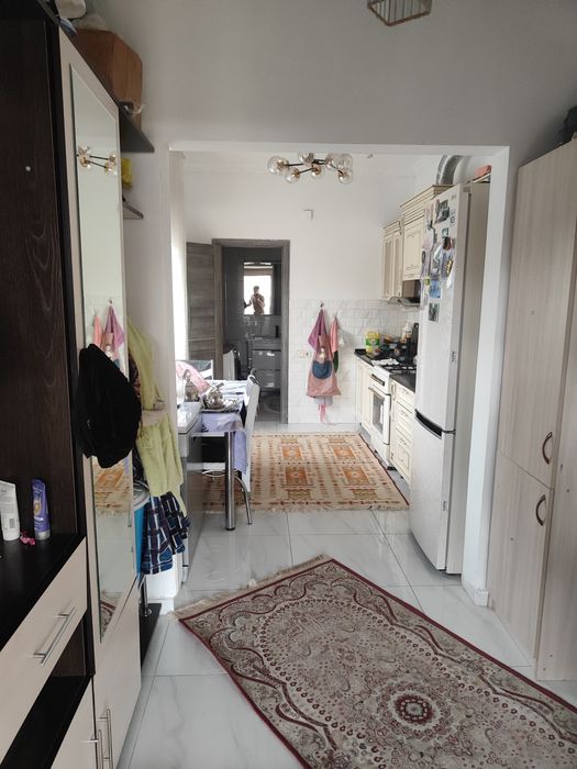 Продам два дома один двор.